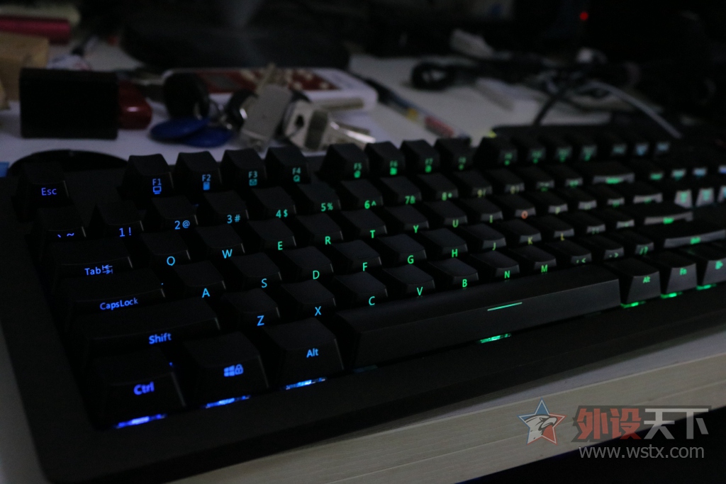 ��л���������ھ�AK60RGB��