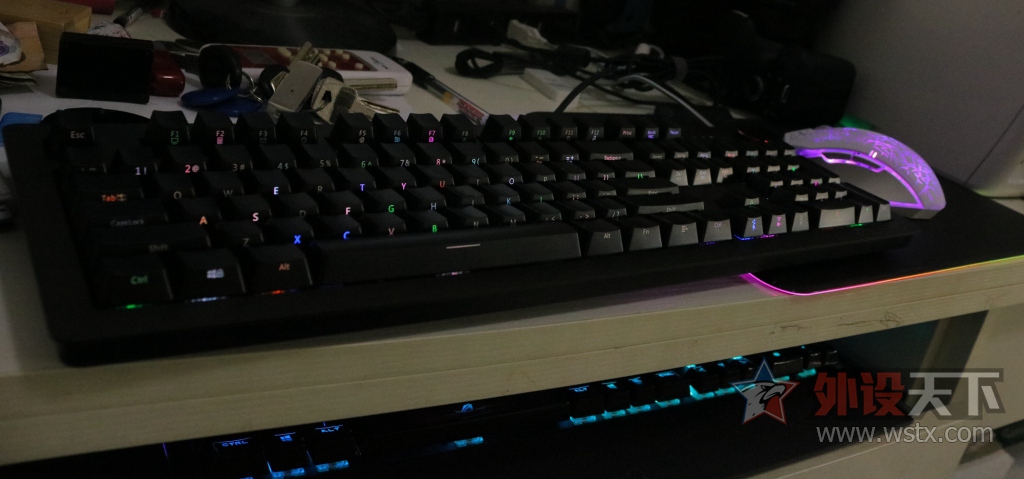 ��л���������ھ�AK60RGB��