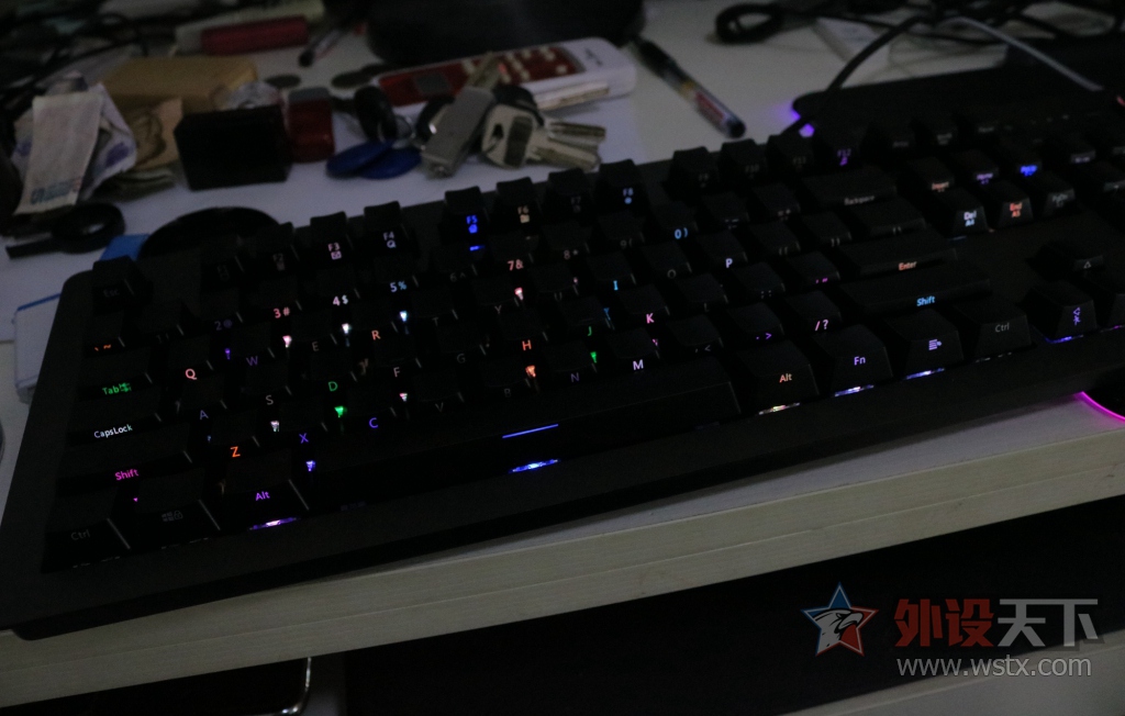 ��л���������ھ�AK60RGB��