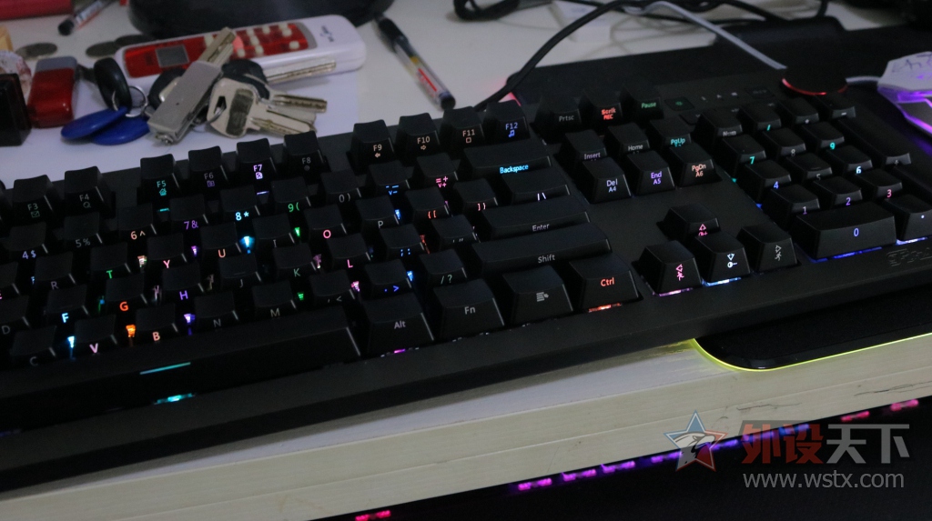 ��л���������ھ�AK60RGB��