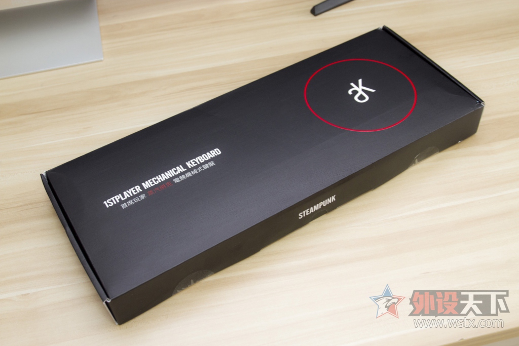 �羺���棬��ϯ���������˿ɻ����е���̳�����