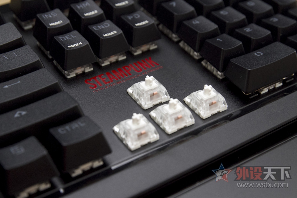 �羺���棬��ϯ���������˿ɻ����е���̳�����