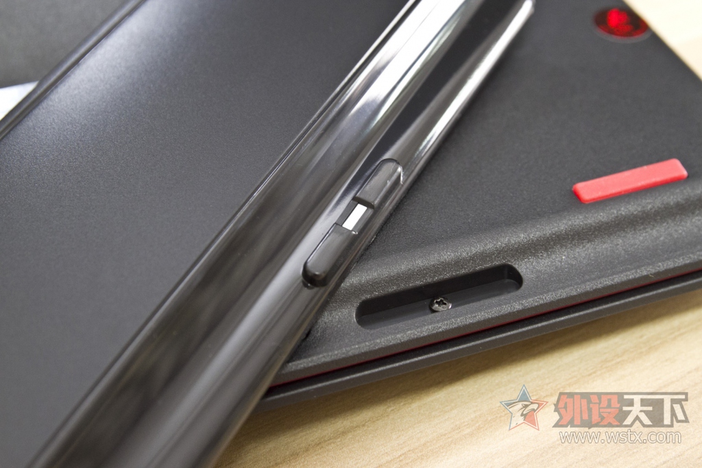 �羺���棬��ϯ���������˿ɻ����е���̳�����