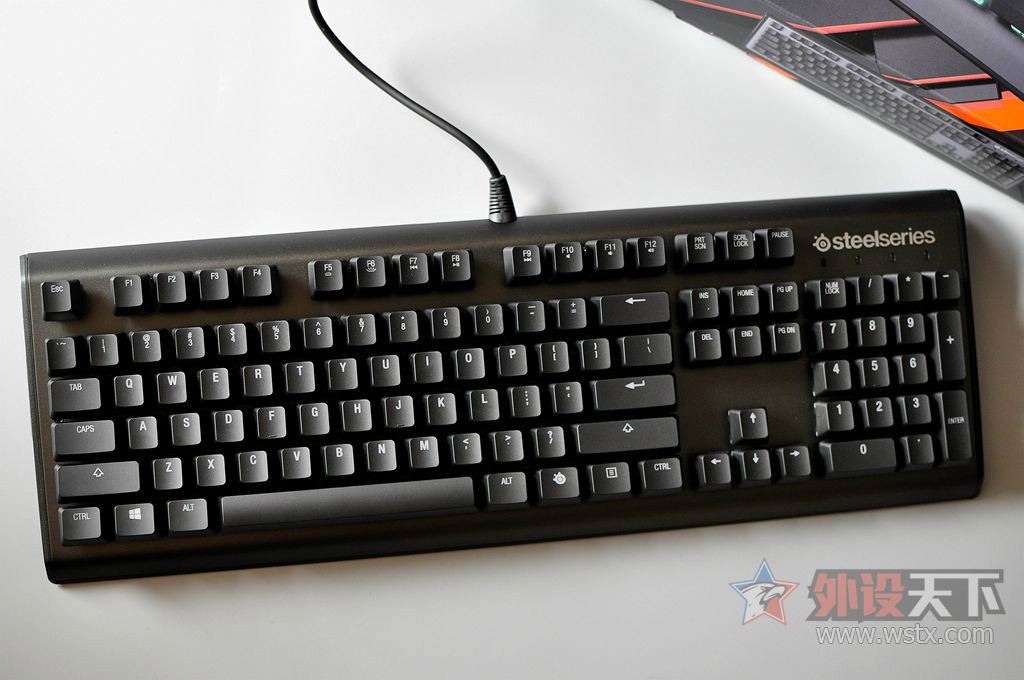 ԼսRGBⰵ⣬APEX M650