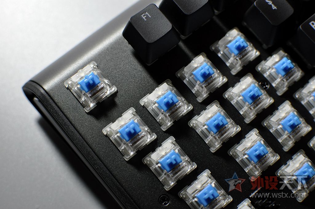 ԼսRGBⰵ⣬APEX M650