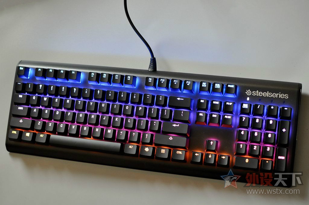 ԼսRGBⰵ⣬APEX M650