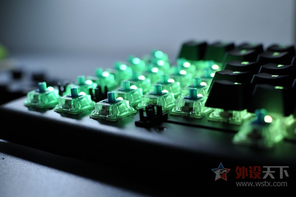 ԼսRGBⰵ⣬APEX M650