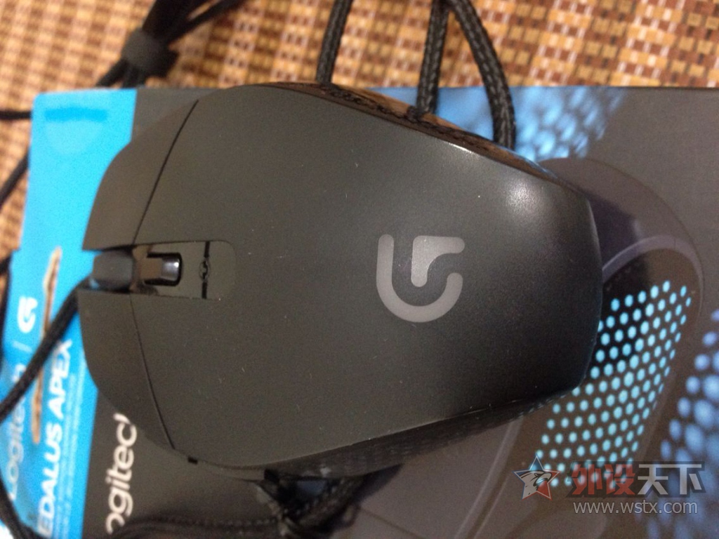 [] []޼ G303 