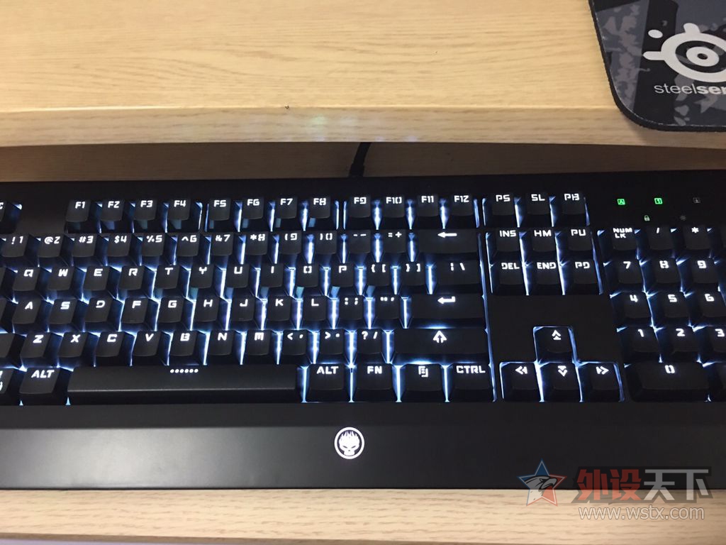 ����ʹV1�ĵƹ�����