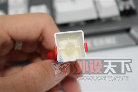 ����104���Ĳ�ͬ�ָ� �����е����2�����⣺