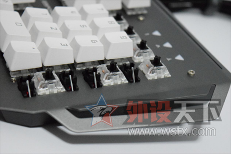 ����104���Ĳ�ͬ�ָ� �����е����2�����⣺