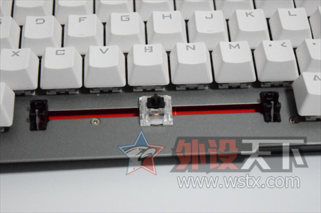 ����104���Ĳ�ͬ�ָ� �����е����2�����⣺