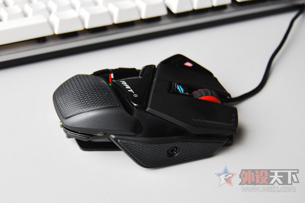 еߡʨ Mad Catz R.A.T.8 