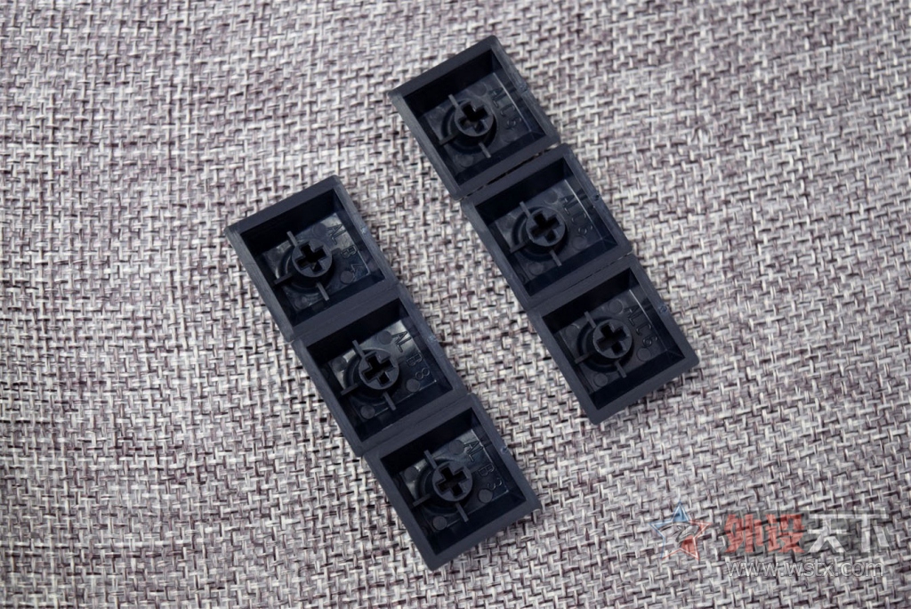 ���ˣ����Ǻ������������ģ�  leopold FC980M ���汾��̸