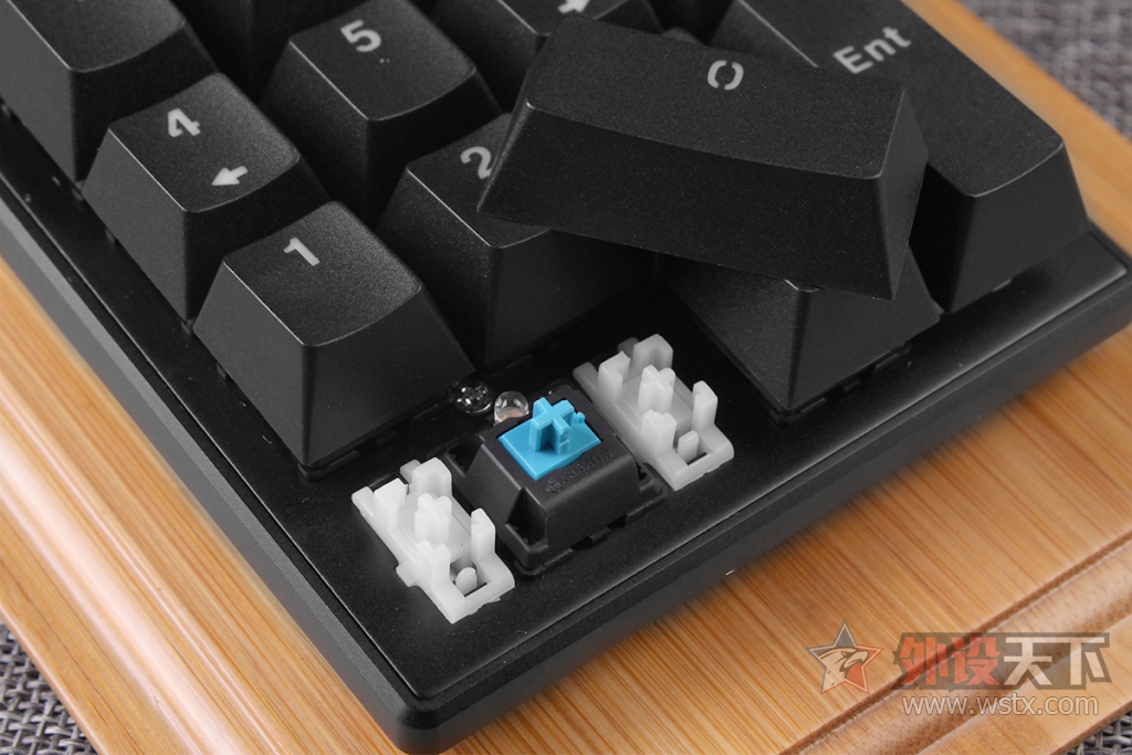 ͼ̡AKKOCNCһͽС̷