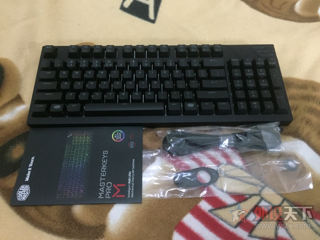 Masterkeys Pro M RGB 92е ײ