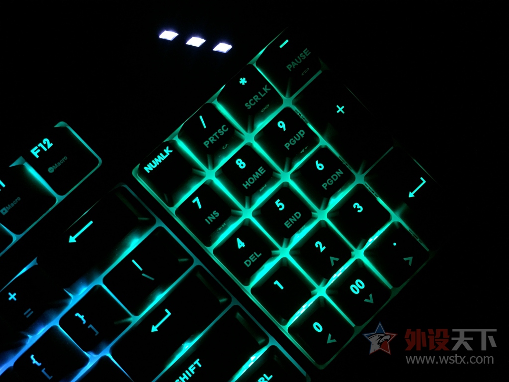 Masterkeys Pro M RGB 92е ײ