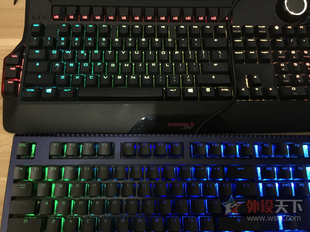 Ducky Shine6 RGB Ὺ