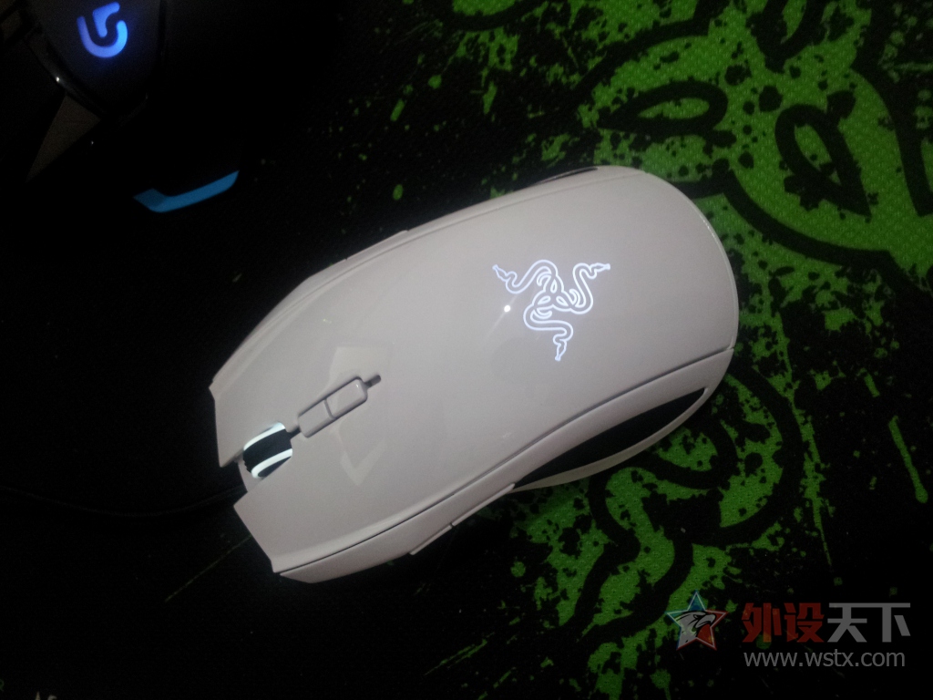 ���ӱ���9�°�ɫ̫�� 200����