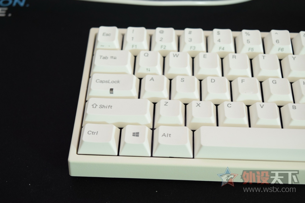 Сֵ LEOPOLD FC660M:
