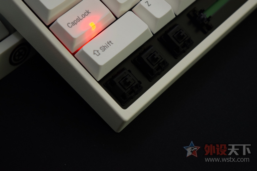 Сֵ LEOPOLD FC660M: