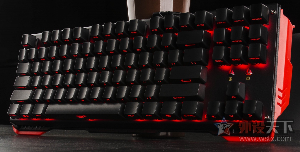 ����300Ԫ  ž������ͦˬ