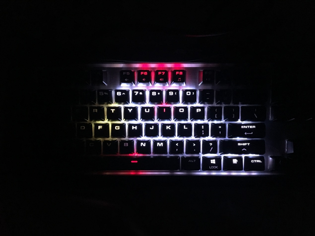 ϹۣDIY٤ATTACK X3 RGB̵Ч