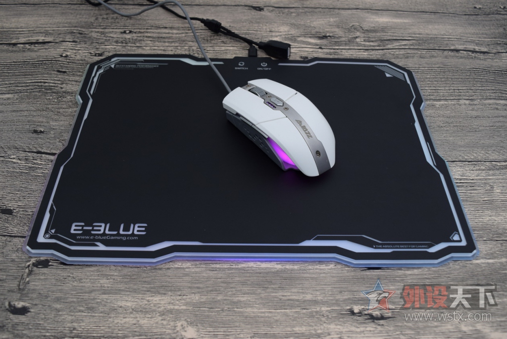 ����Ⱦ�Ѿ����ӵ����棬�˲�RGB���濪�䣺