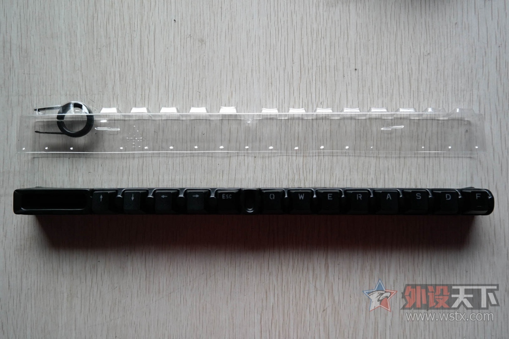 ����˹����������˶GK1100ӣ������RGB��е���̿���С��