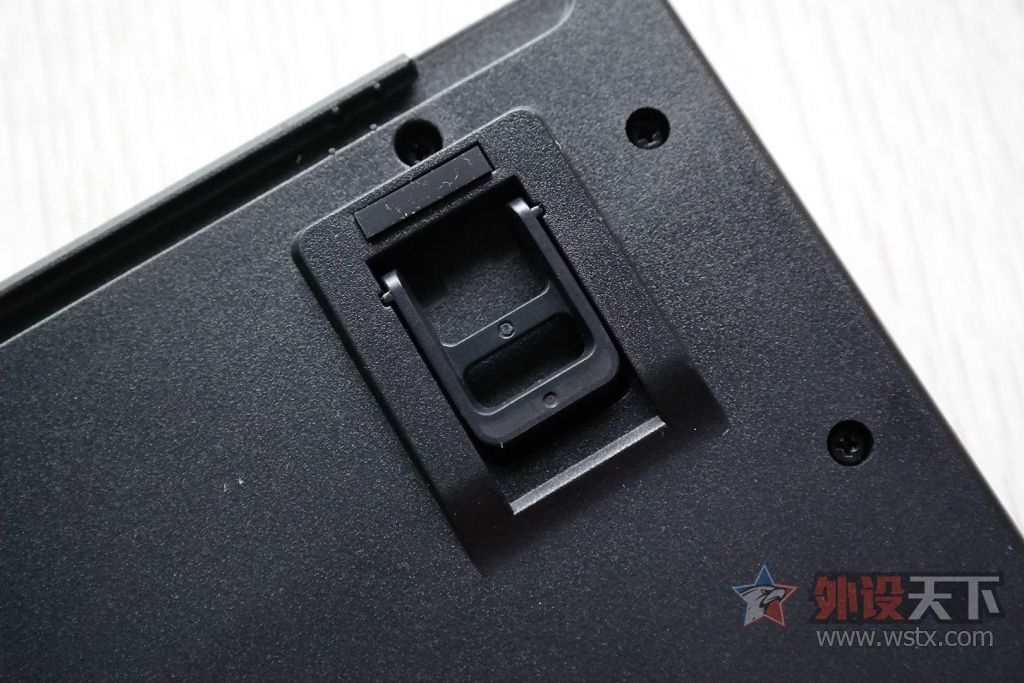 ����˹����������˶GK1100ӣ������RGB��е���̿���С��