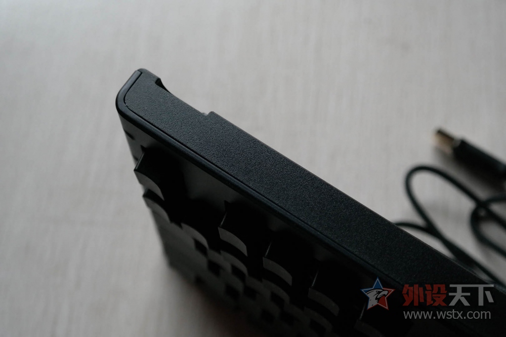 ����˹����������˶GK1100ӣ������RGB��е���̿���С��