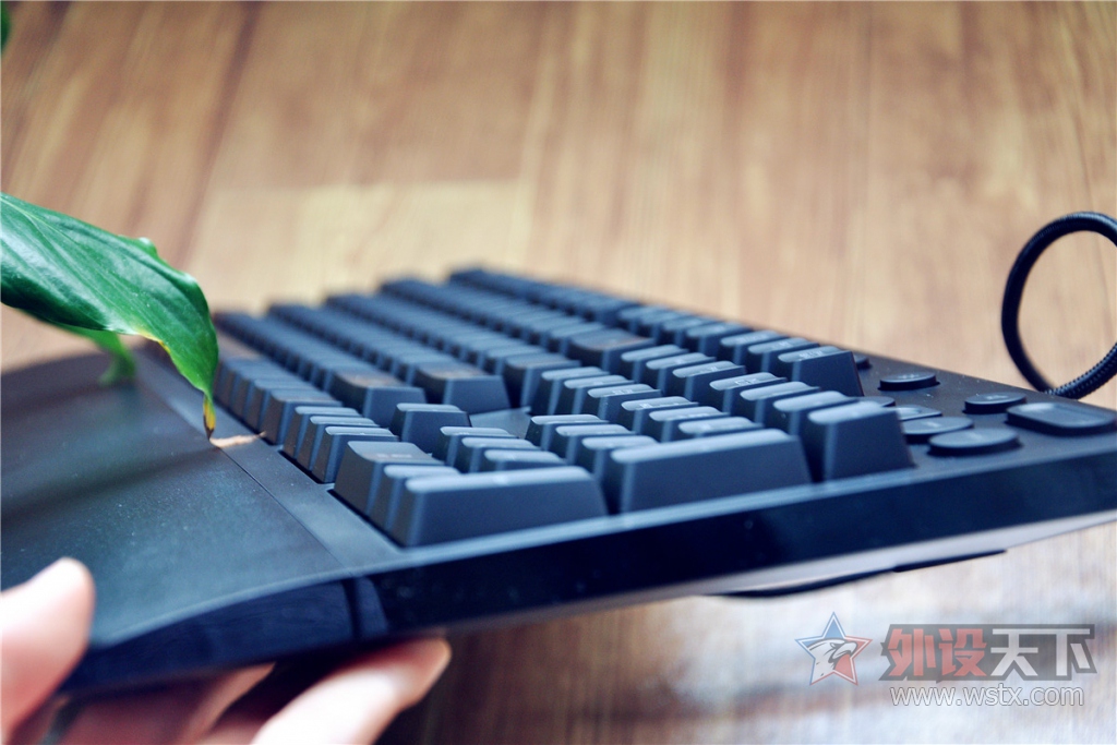 Ĥ̵ľ---޼G213 RGBϷ