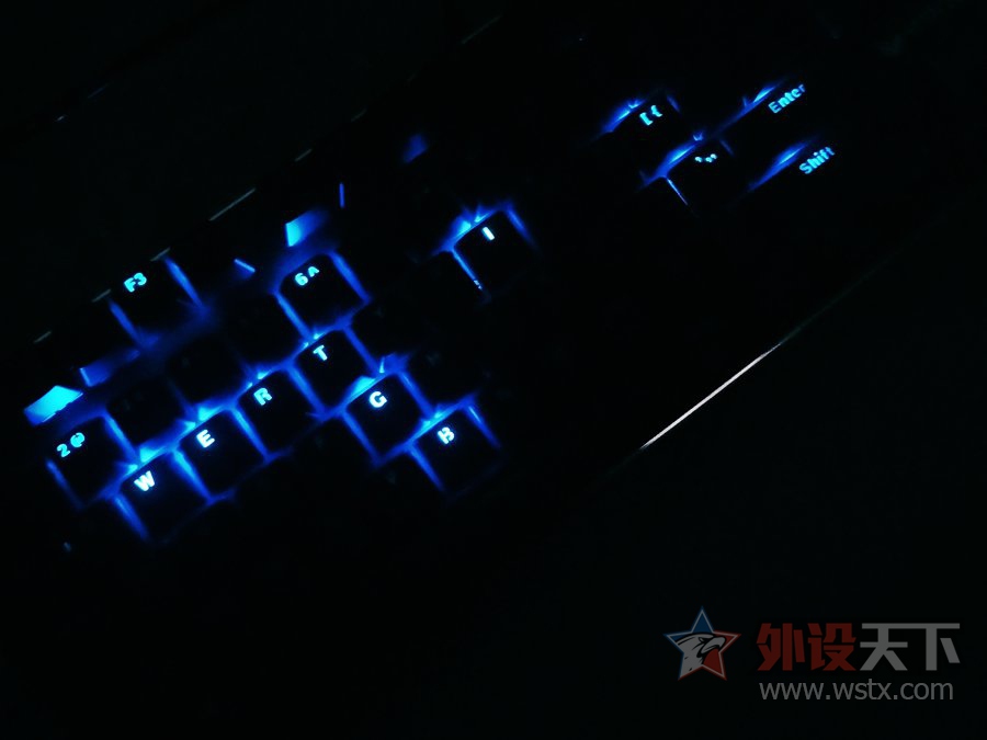 ָʮɫ--װV500RGBϽе̲