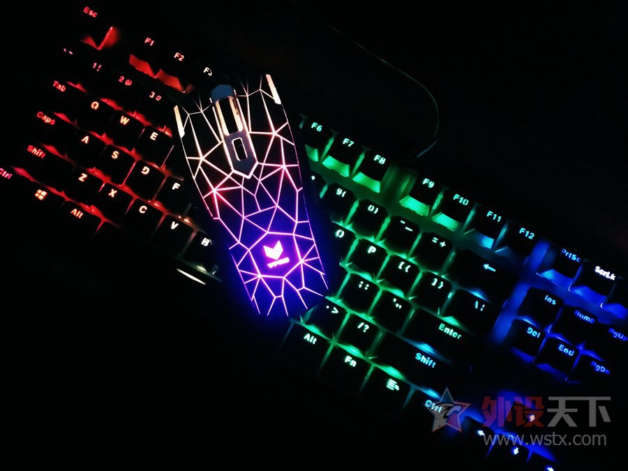 ָʮɫ--װV500RGBϽе̲