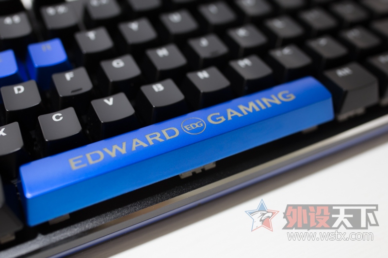 ɧļ̣AKKO X EDG AKS104е