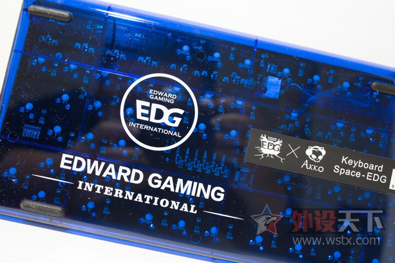 ɧļ̣AKKO X EDG AKS104е