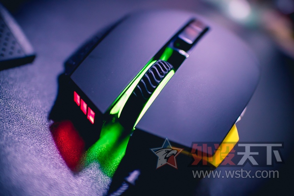 �����°�绰��Scimitar Pro RGB