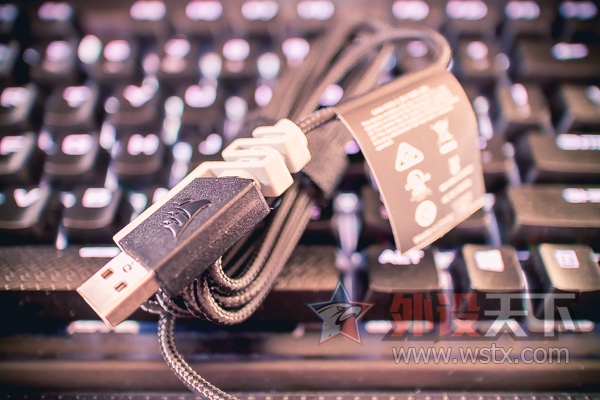 �����°�绰��Scimitar Pro RGB