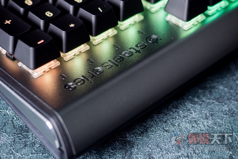 ӡSteelseries APEX M650⣺һ׼