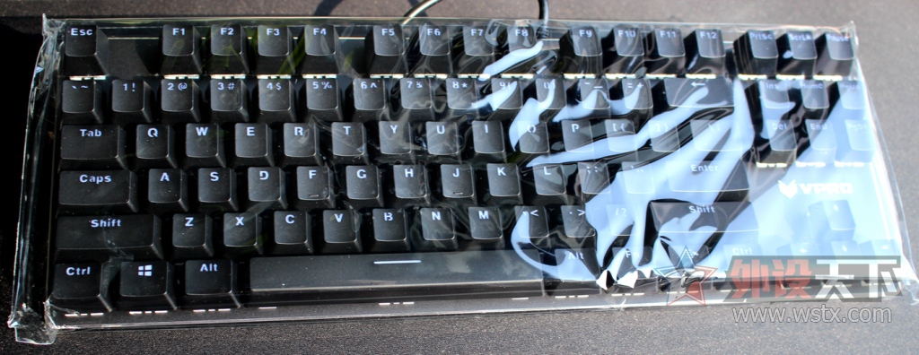���鳬��Ԥ�ڡ����װ�V500 RGB�Ͻ��ò���Ϸ��е����