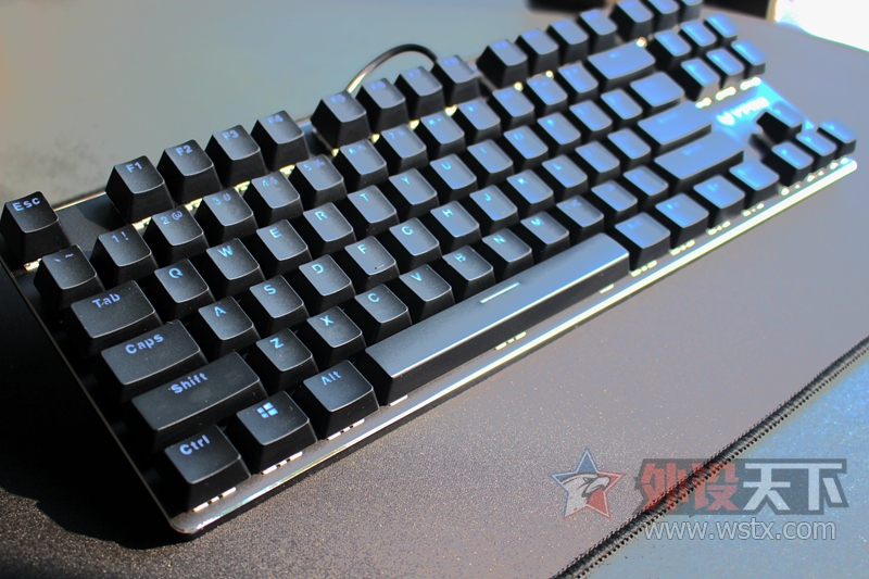 ���鳬��Ԥ�ڡ����װ�V500 RGB�Ͻ��ò���Ϸ��е����