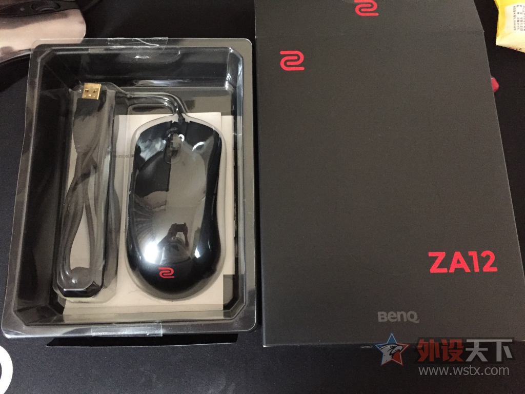 ѳ ZOWIE ZA12