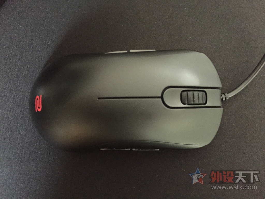 ѳ ZOWIE ZA12