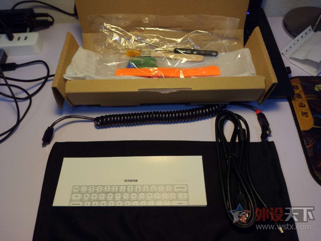 �ѳ����������Ա����