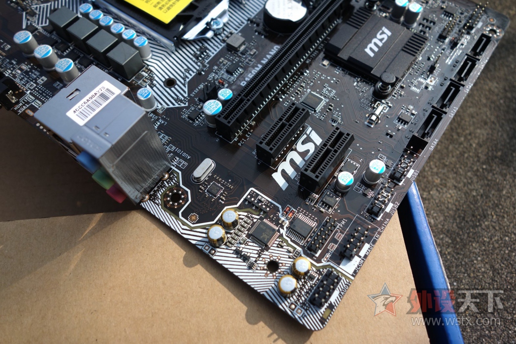 ���װ���ճ���������ƷMasterWatt 500Lite�ϻ�