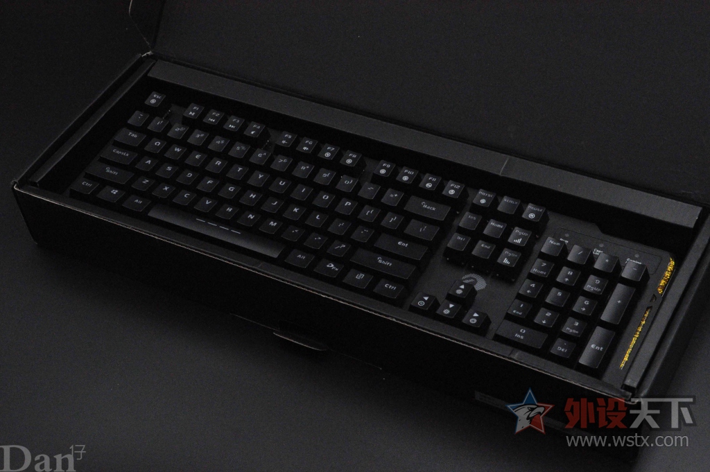 ǧ��RGBɫ�� ����� EK815 104��RGB��е����