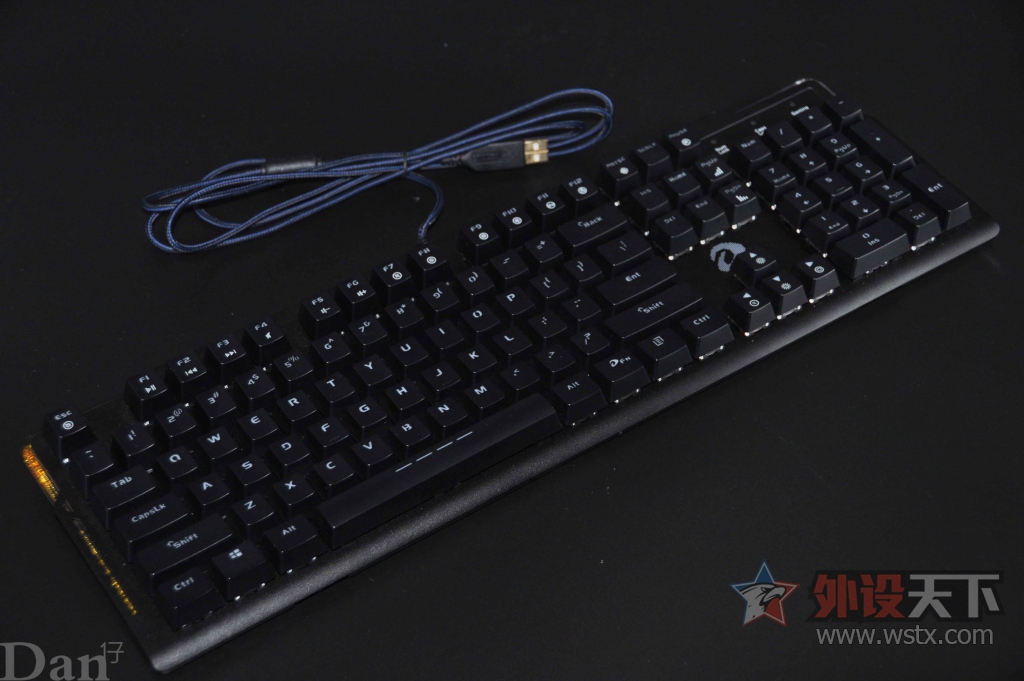 ǧ��RGBɫ�� ����� EK815 104��RGB��е����