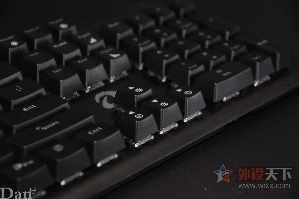 ǧ��RGBɫ�� ����� EK815 104��RGB��е����