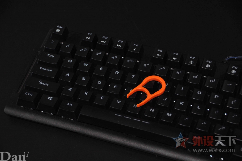 ǧ��RGBɫ�� ����� EK815 104��RGB��е����