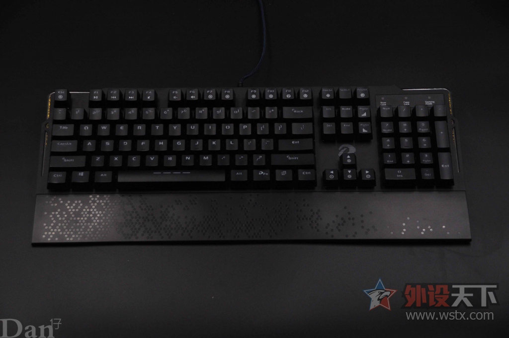 ǧ��RGBɫ�� ����� EK815 104��RGB��е����